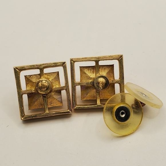 VINTAGE AVON GOLD TONE CLEAR RHINESTONE NECKLACE EARRINGS SET POST BACK JEWELRY - Picture 10 of 12